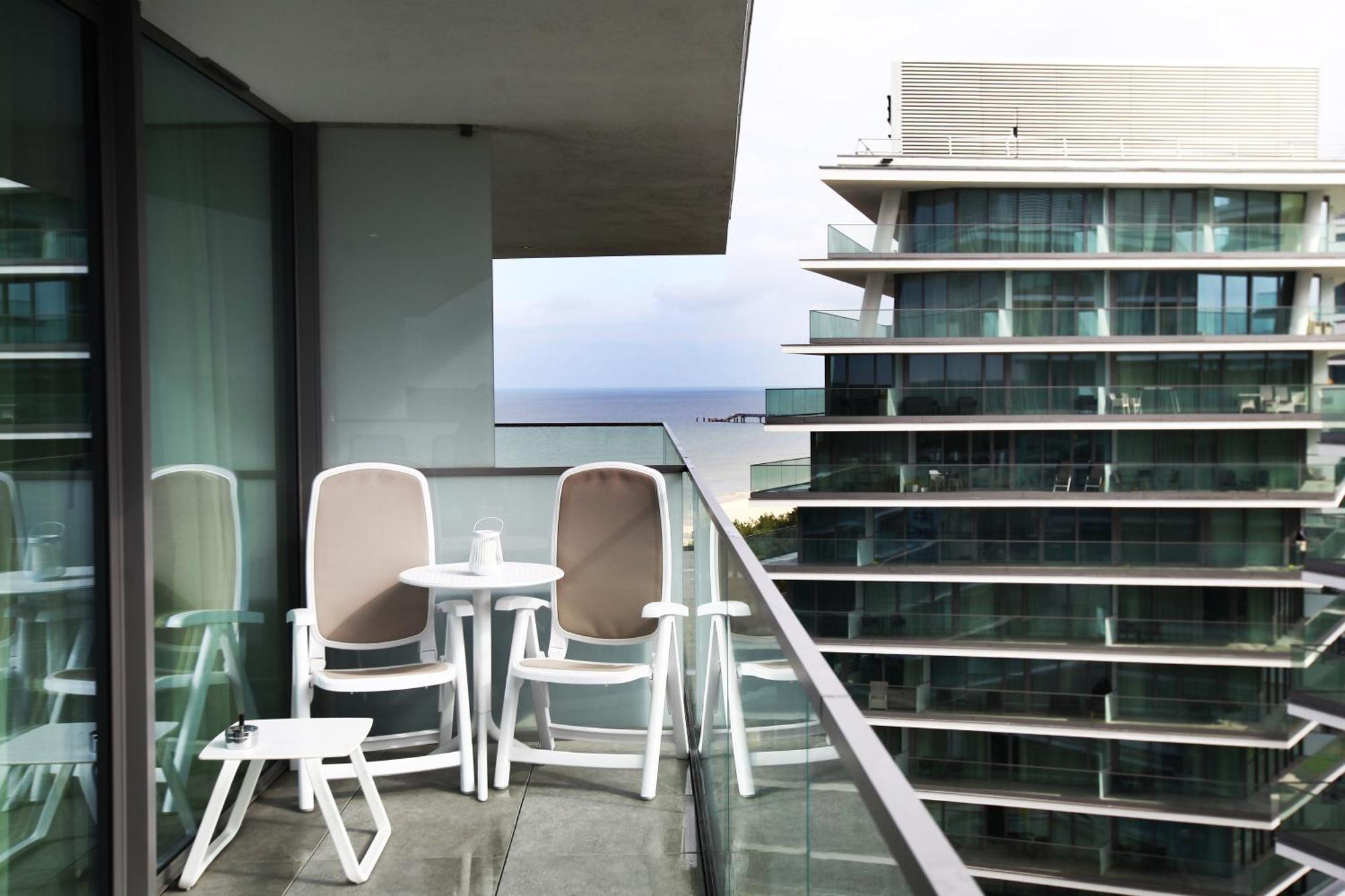 Apartamento Sunny Haven Wave Sea View Miedzyzdroje Exterior foto